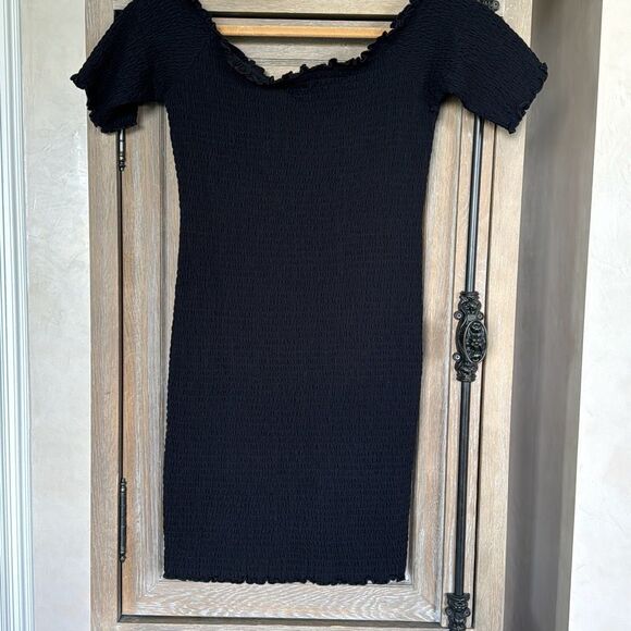 Fifth & Mode Carmen Smocked Mini Dress size Large in Black NWT - Picture 9 of 15